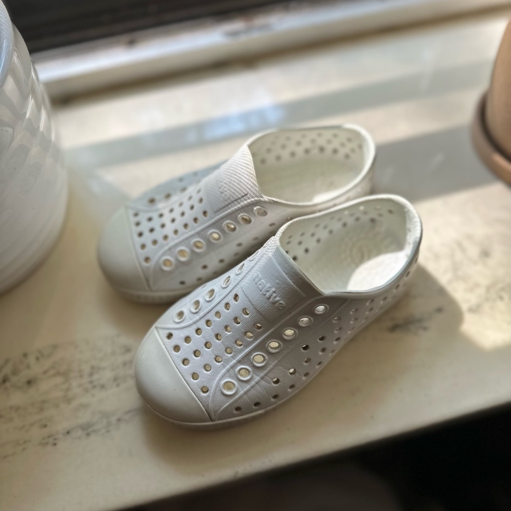 White native shoes